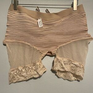 New with tags waist trainer underwear made in Columbia please see pictures